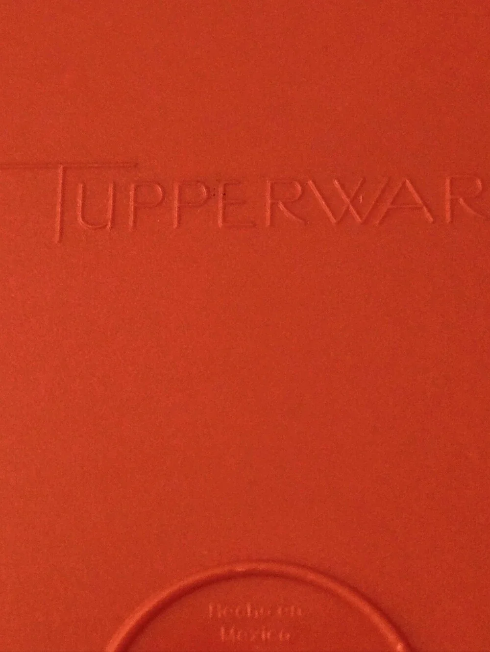 TUPPERWARE LARGE TORTILLA KEEPER